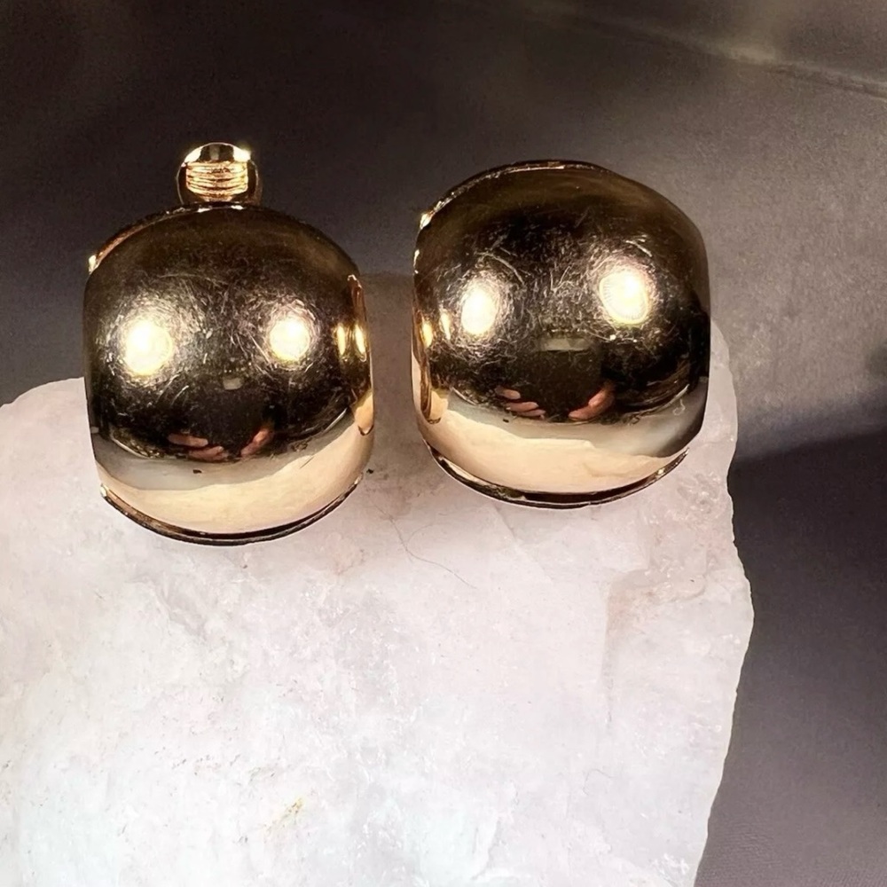 Vintage Monet Large Chunky Heavy Gold Wide Hoop Clip Earrings - Picture 5 of 6